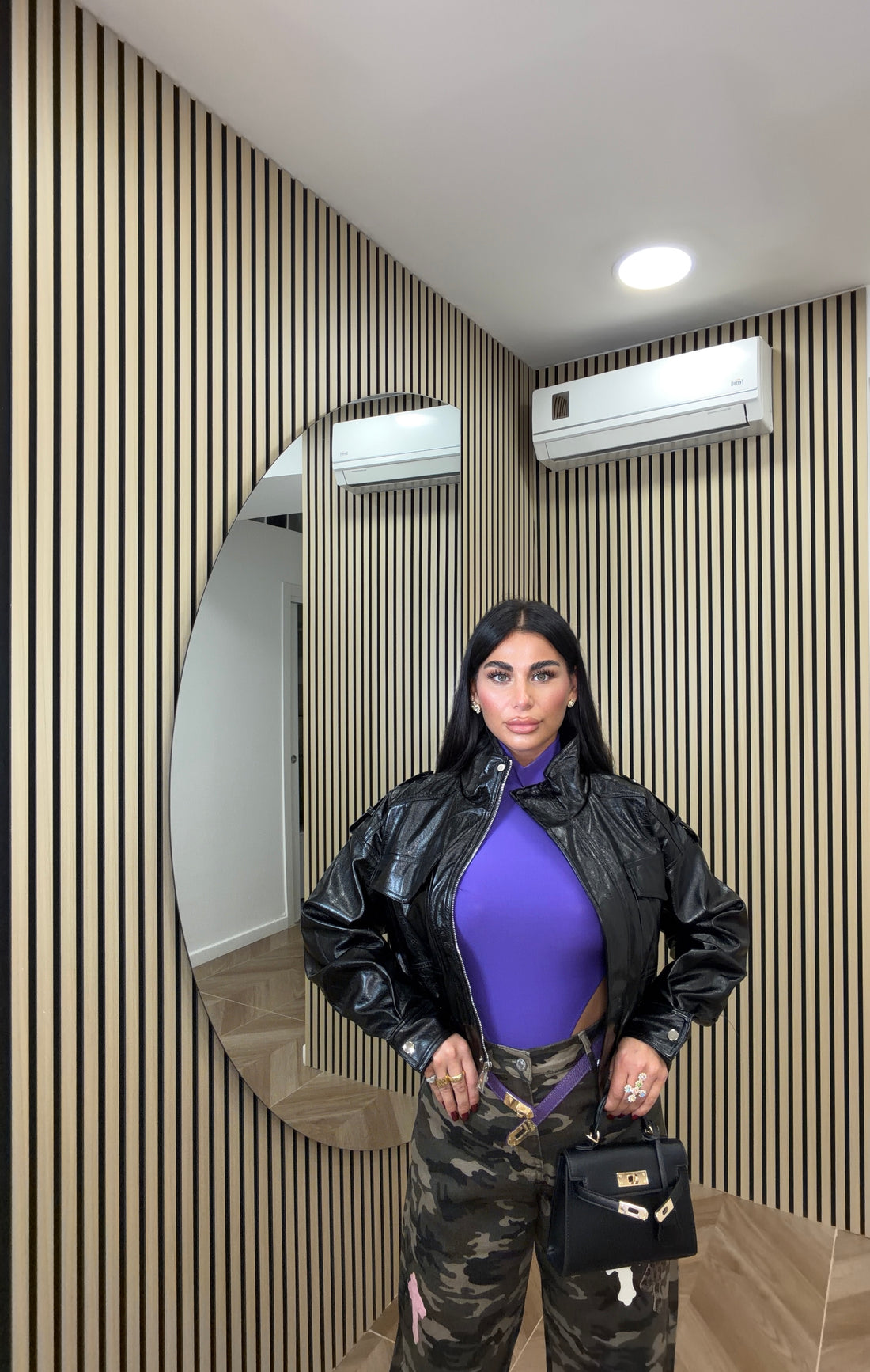 Chiodo Crop Lux